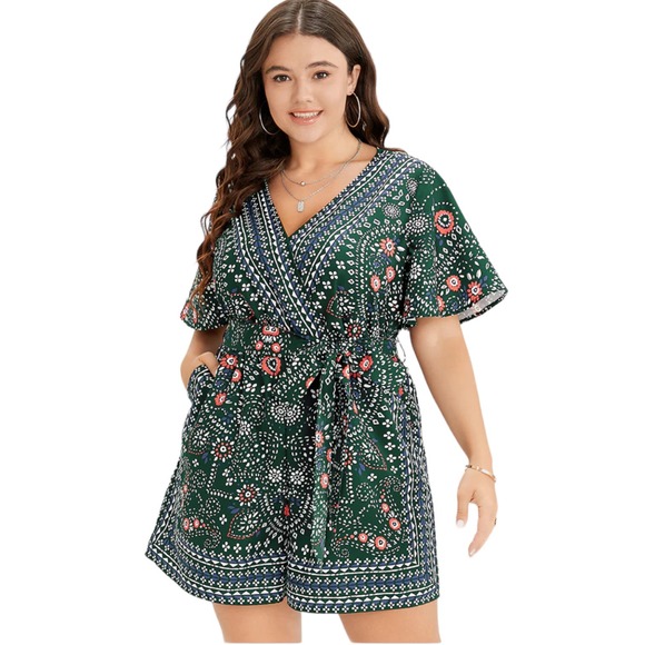 BloomChic Pants - Bloomchic Plus Size Green Bandana Print Romper Size 14-16
